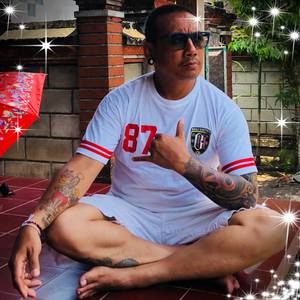 Meet your Posher, Wayan